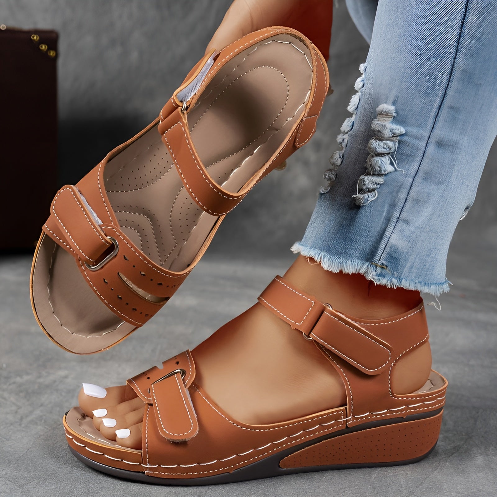 Brown / 10