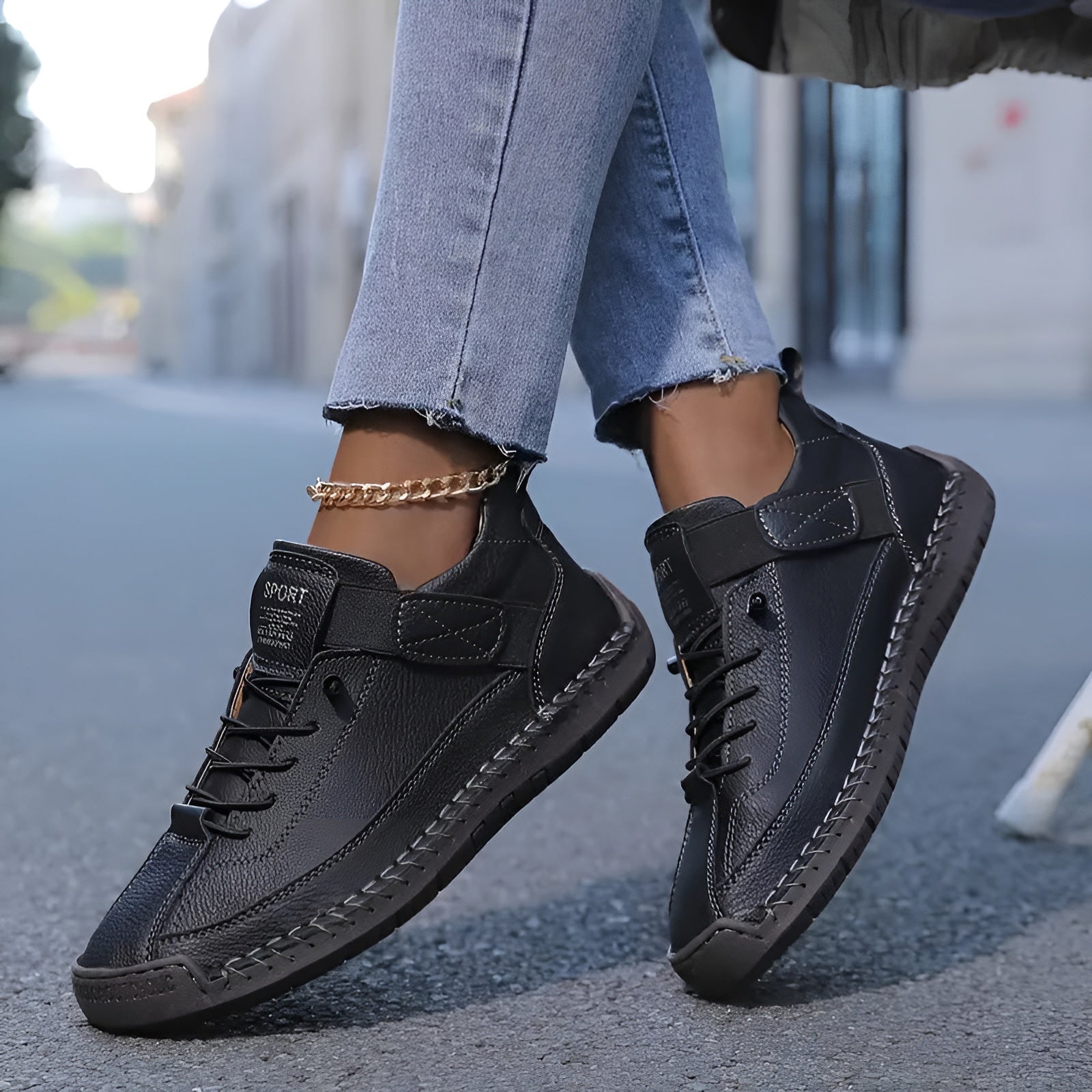 Black / 12